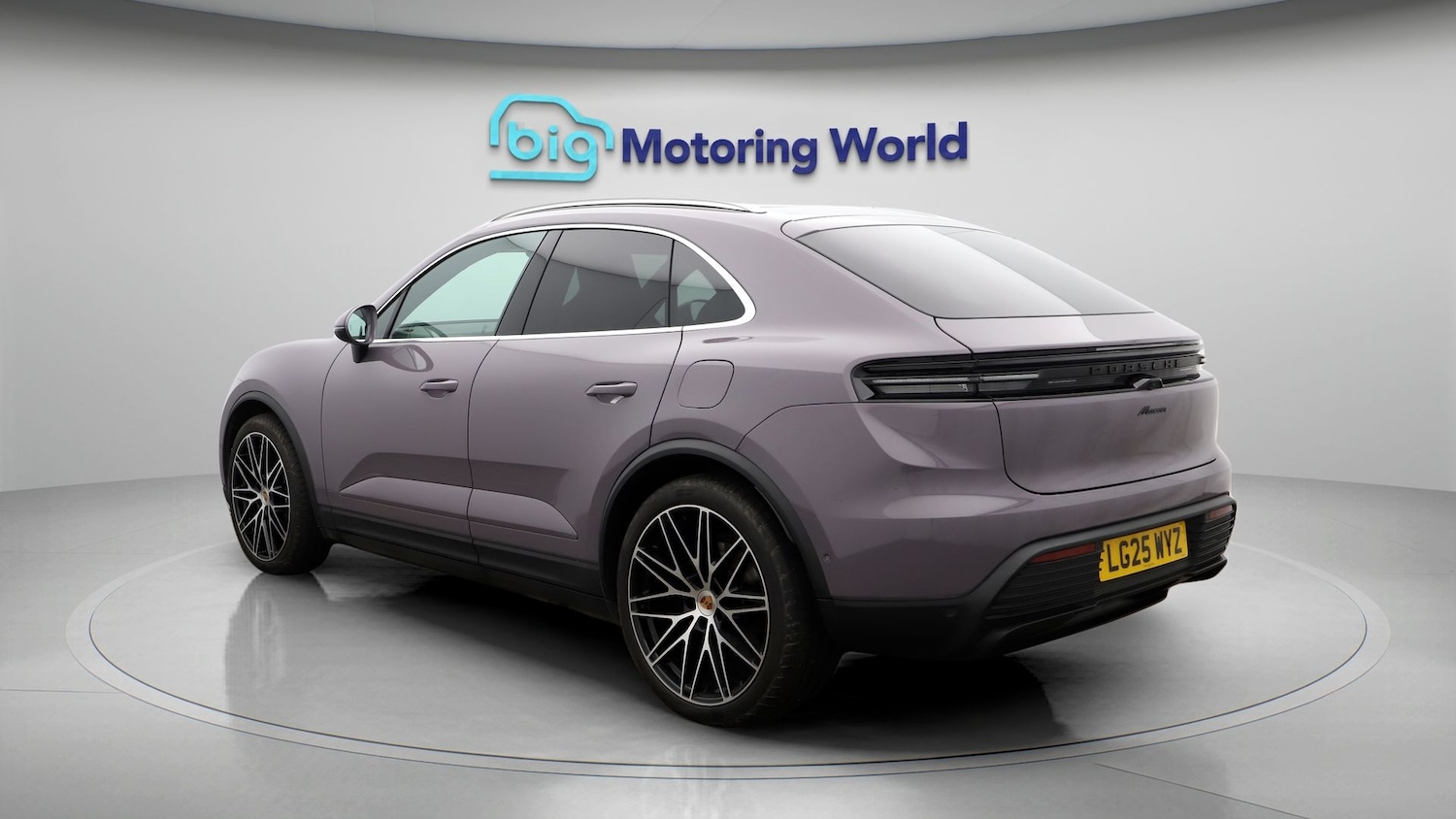 Used Porsche Macan 2025 for sale - 77182040: Photo 5