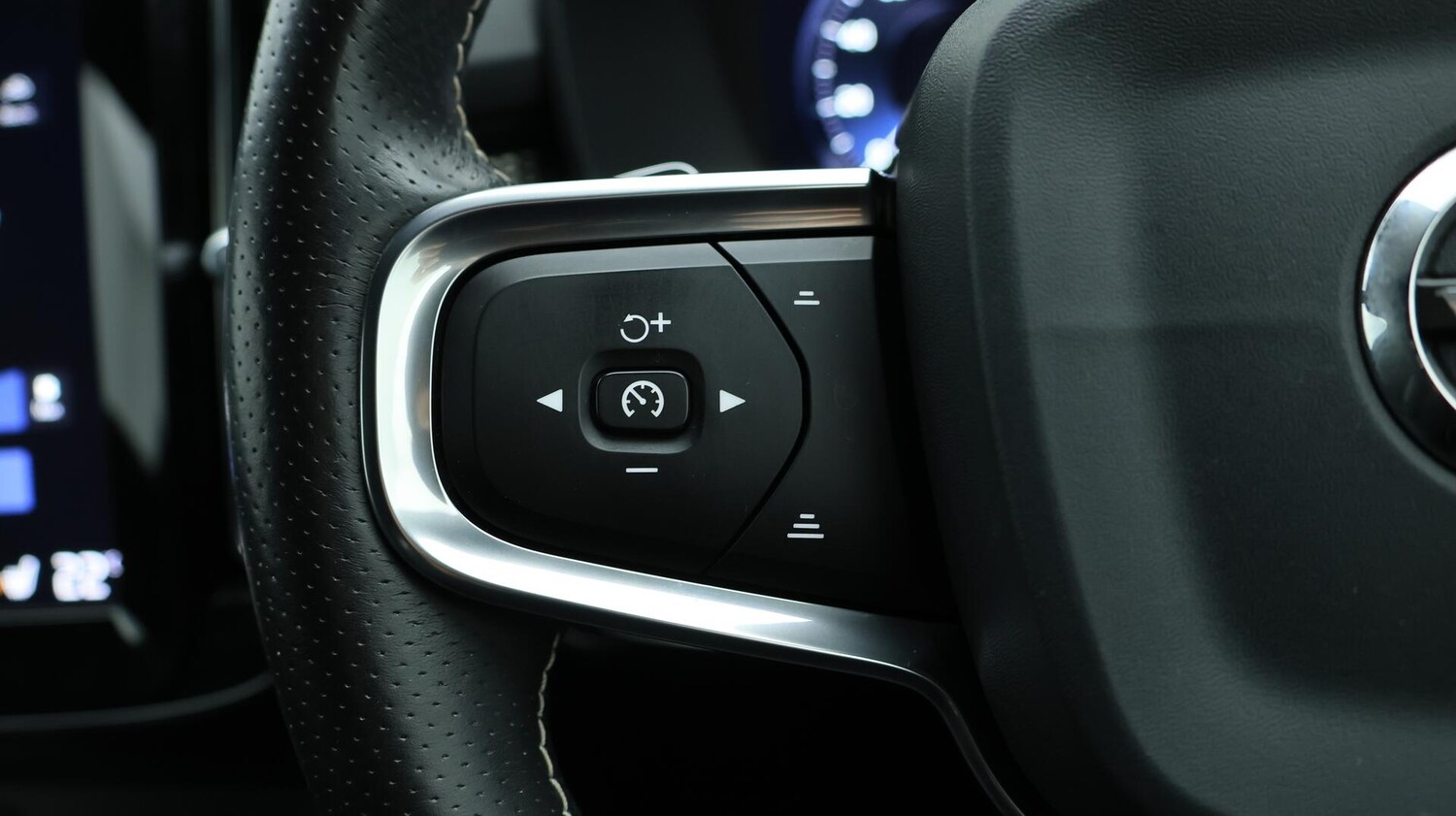 Used Volvo XC40 2020 for sale - 76671453: Photo 24