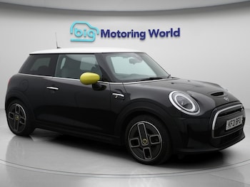 Used MINI Hatch 2021 for sale - 75669986: Photo