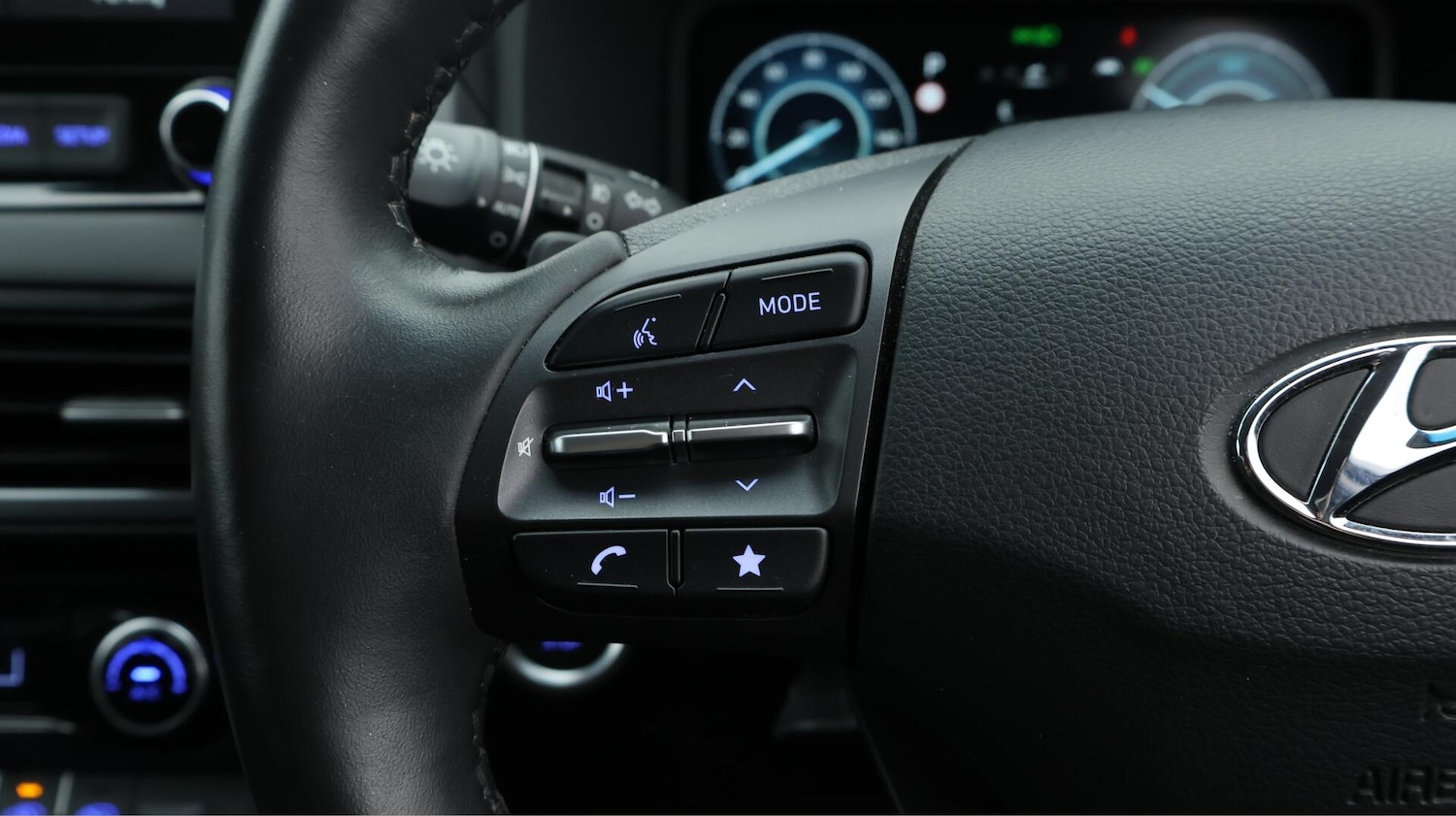 Used Hyundai KONA 2021 for sale - 76371410: Photo 25