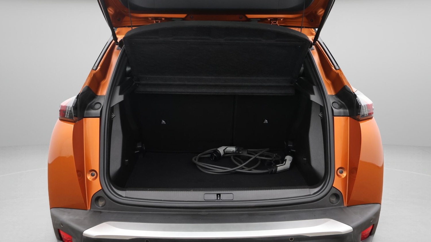 Used Peugeot E-2008 2021 for sale - 76398715: Photo 18