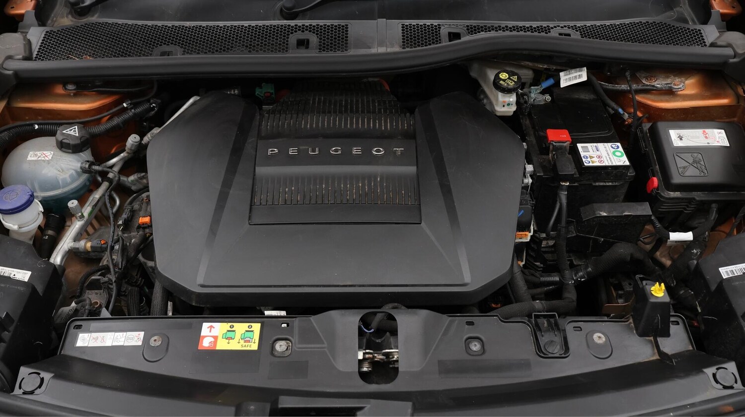 Used Peugeot E-2008 2021 for sale - 76398715: Photo 20