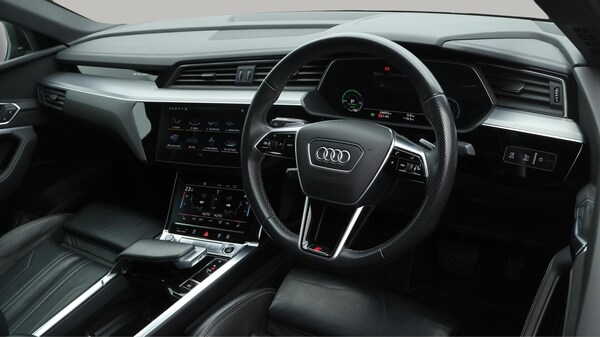 Used Audi e-tron 2022 for sale - 76250944: Photo 10