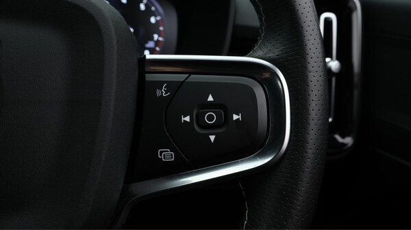 Used Volvo XC40 2021 for sale - 76282788: Photo 24