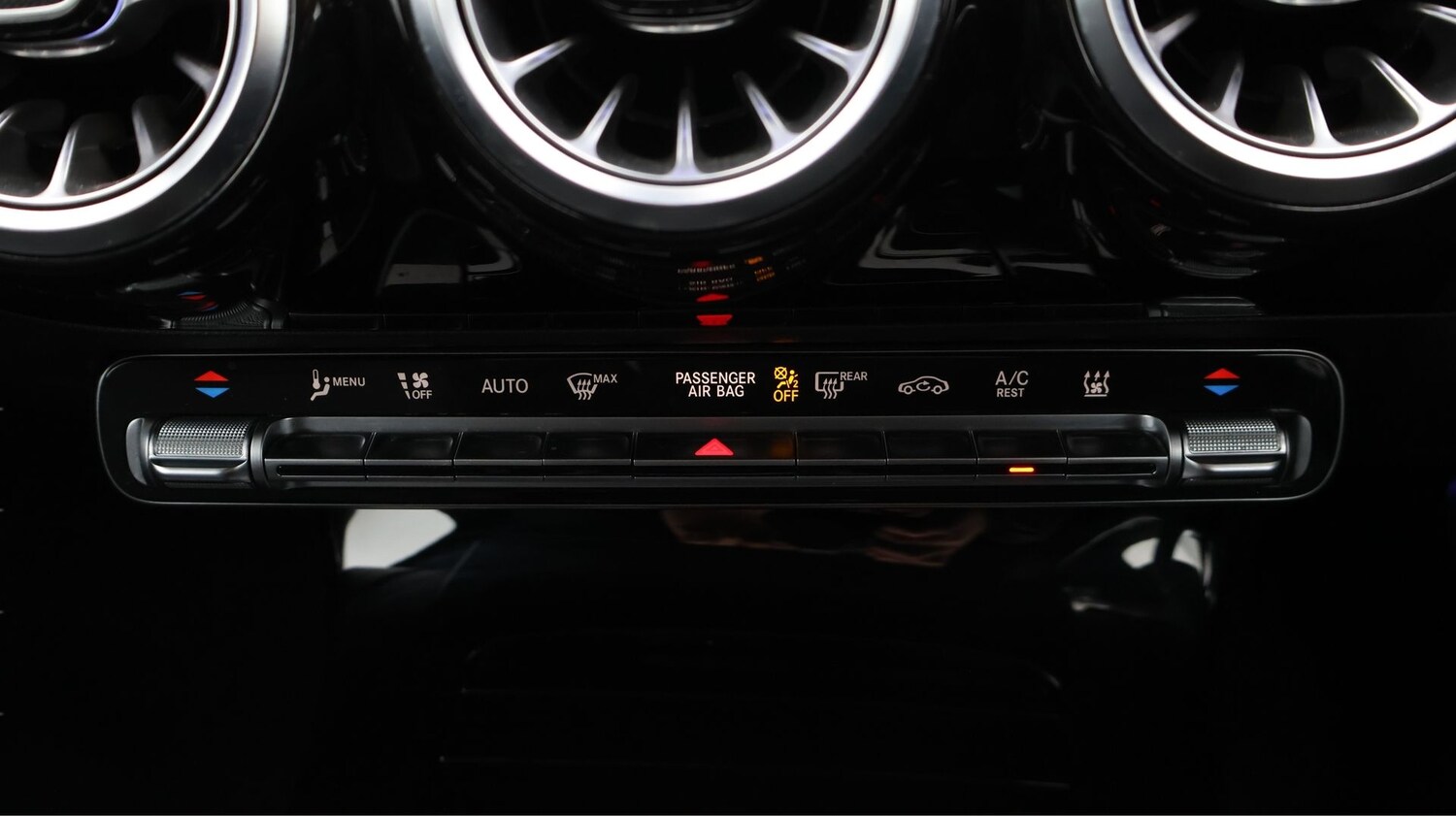 Used Mercedes-Benz CLA for sale - 77759204: Photo 12