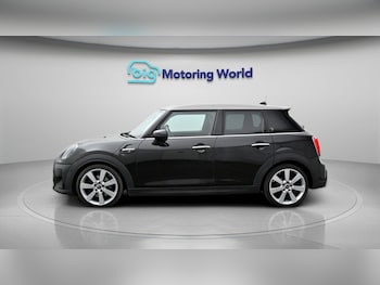 Used MINI Hatch 2022 for sale - 78016042: Photo