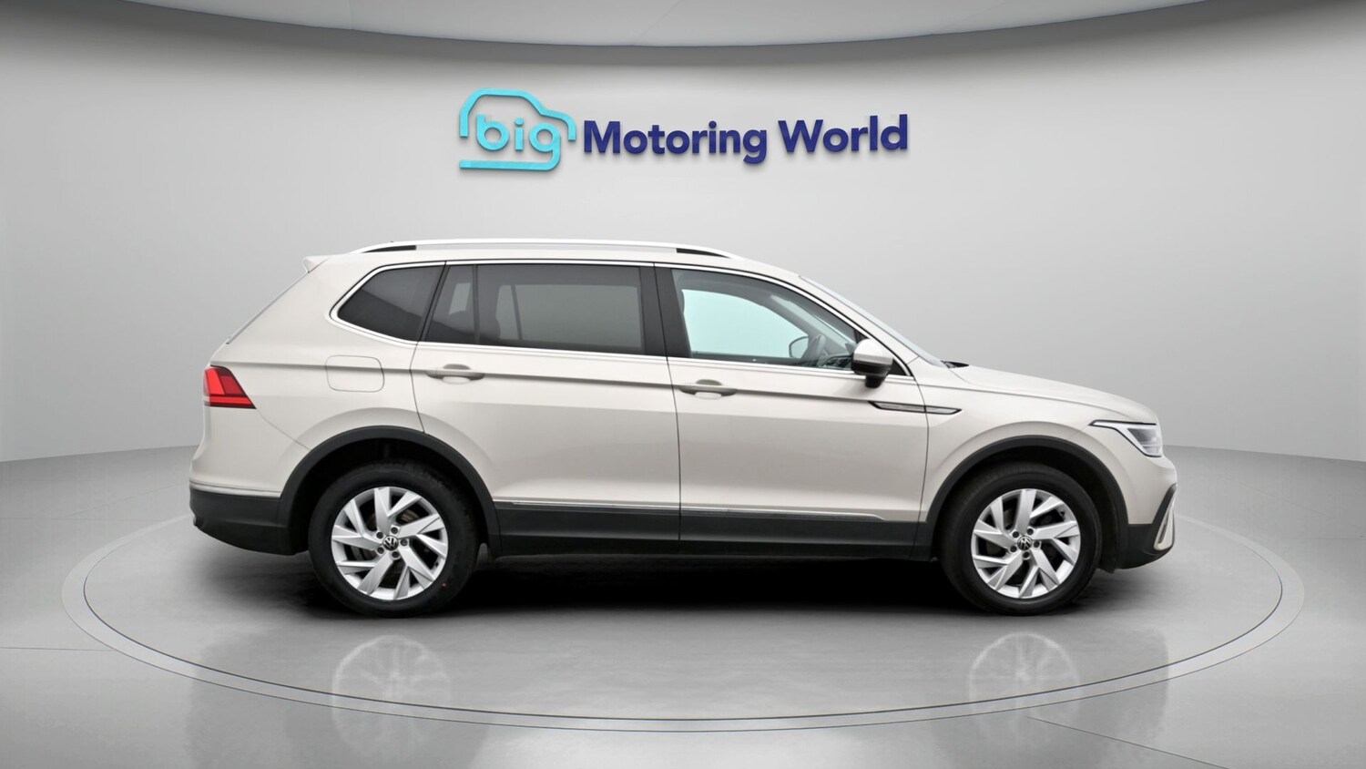 Used Volkswagen Tiguan Allspace 2023 for sale - 78197407: Photo 8