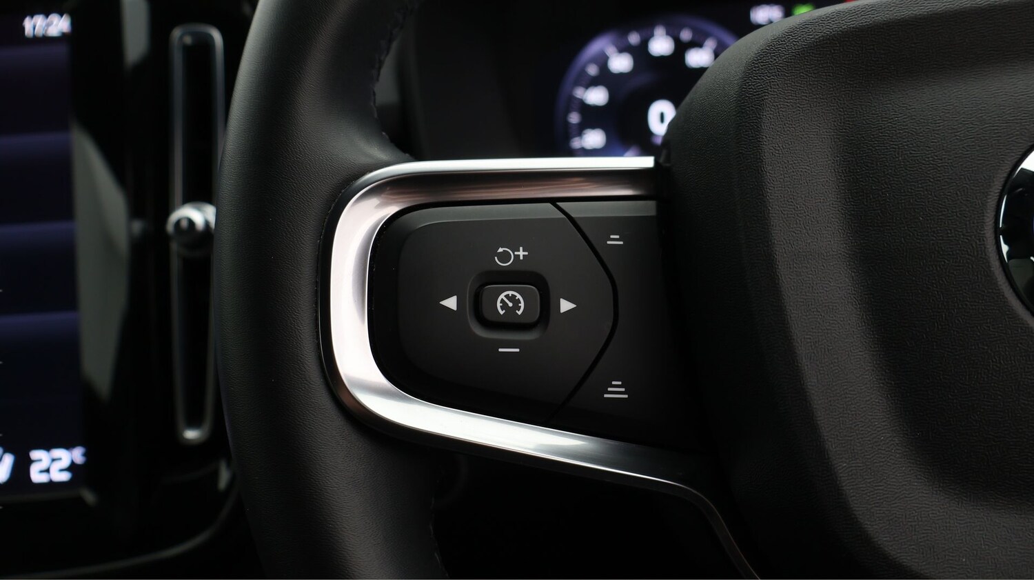 Used Volvo XC40 2023 for sale - 77615100: Photo 22