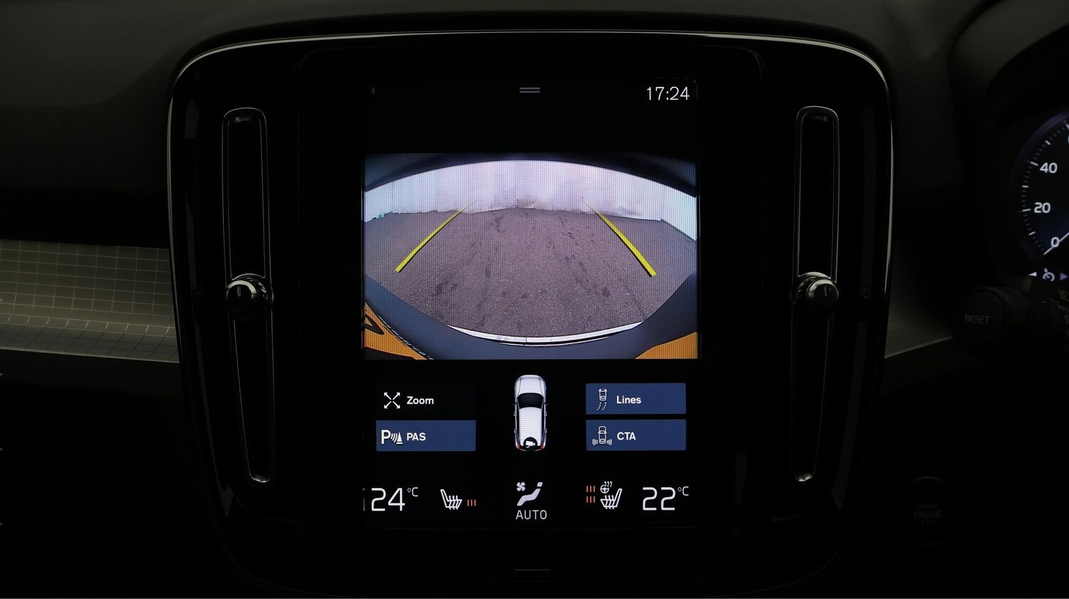 Used Volvo XC40 2023 for sale - 77615100: Photo 23