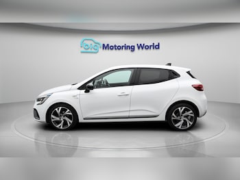Used Renault Clio 2023 for sale - 78351537: Photo