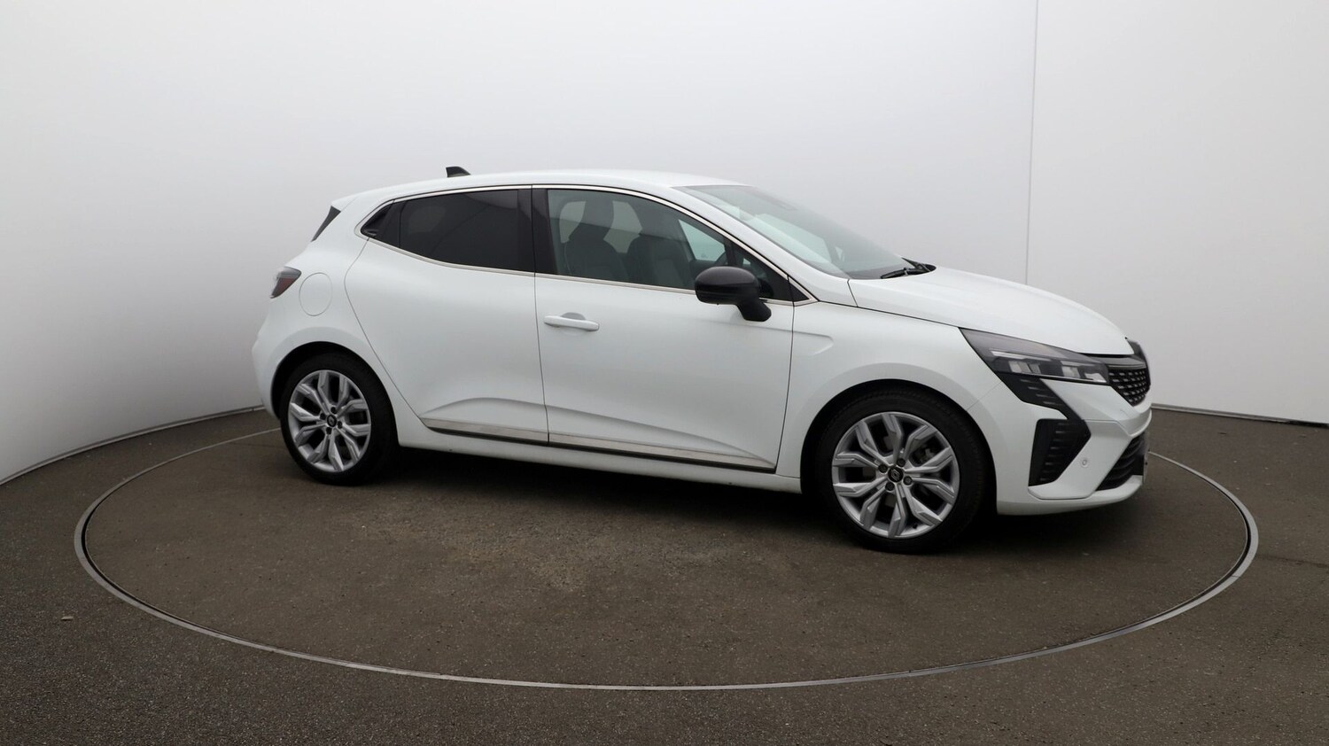 Used Renault Clio for sale - 76811214: Photo 38