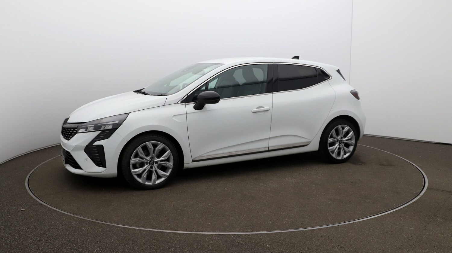 Used Renault Clio for sale - 76811214: Photo 59