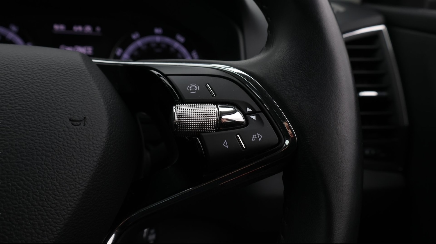 Used Skoda Karoq 2021 for sale - 77445821: Photo 23