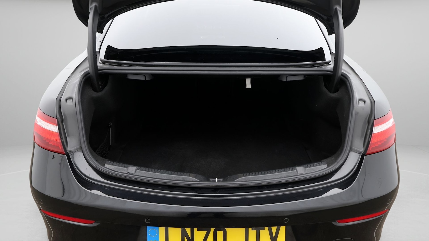 Used Mercedes-Benz E Class 2020 for sale - 77436281: Photo 17