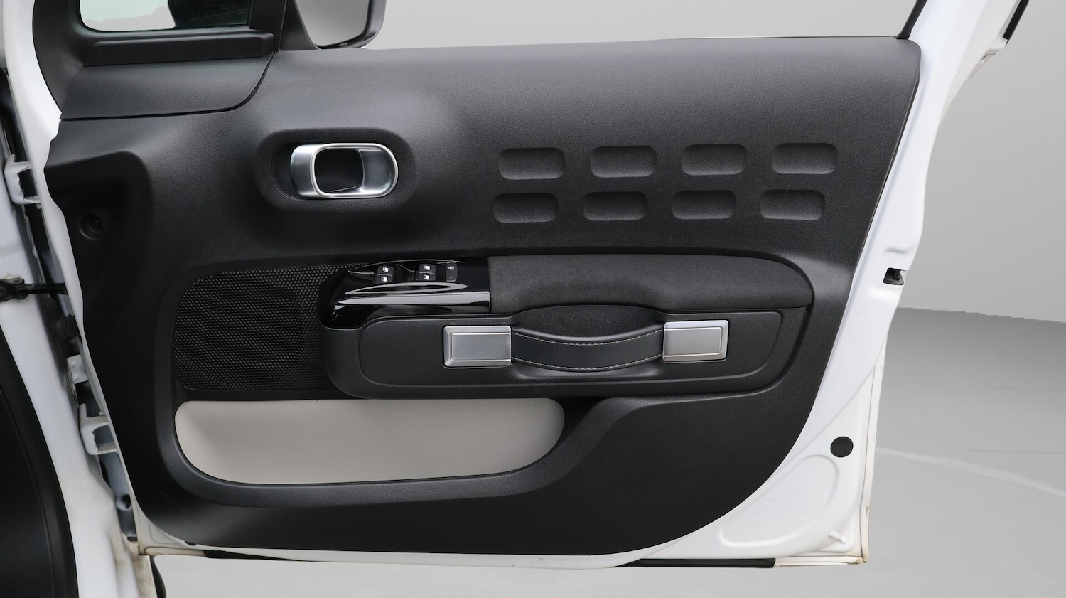 Used Citroen C3 2023 for sale - 76425230: Photo 16