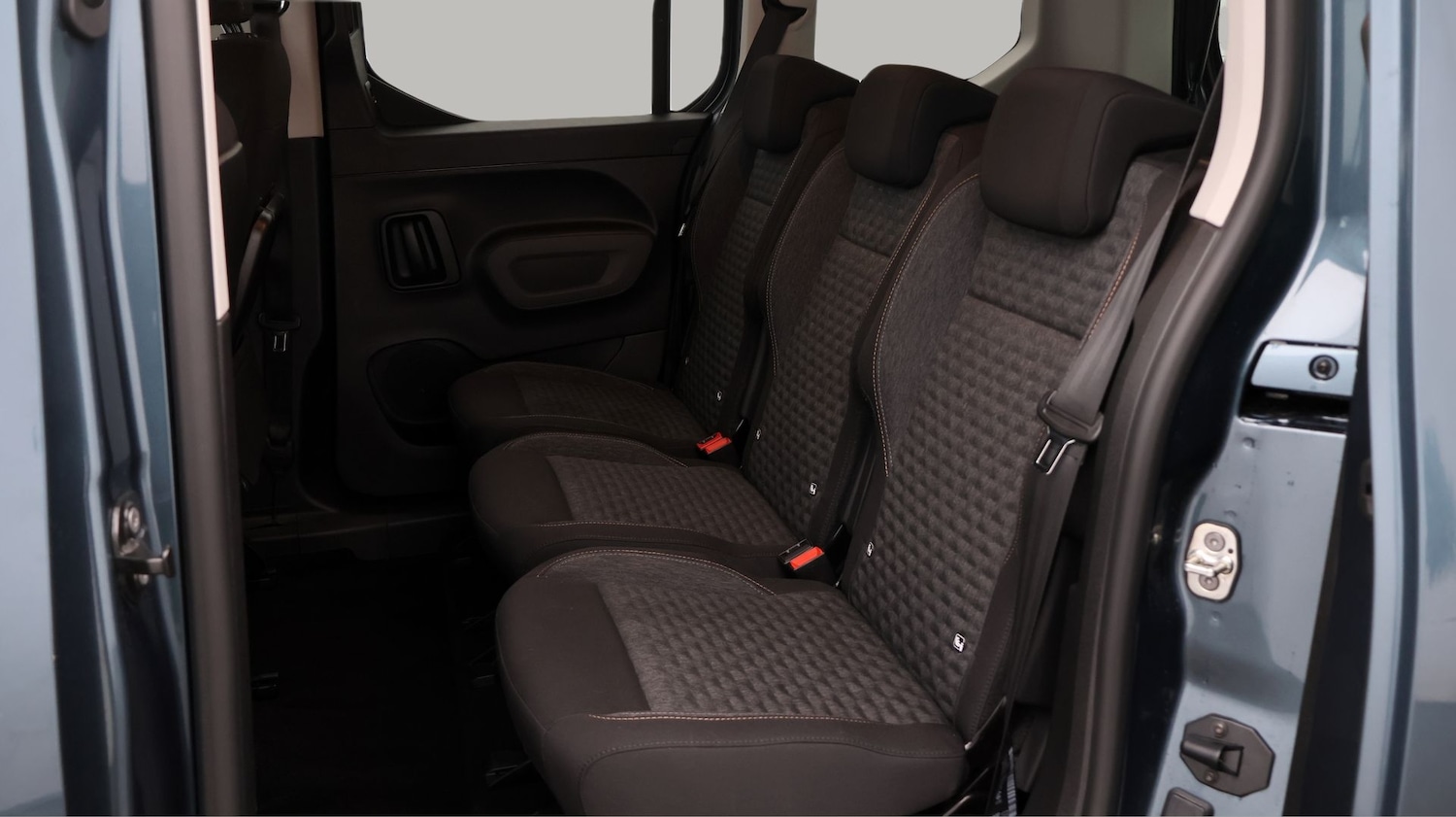 Used Peugeot Rifter 2024 for sale - 77195808: Photo 16