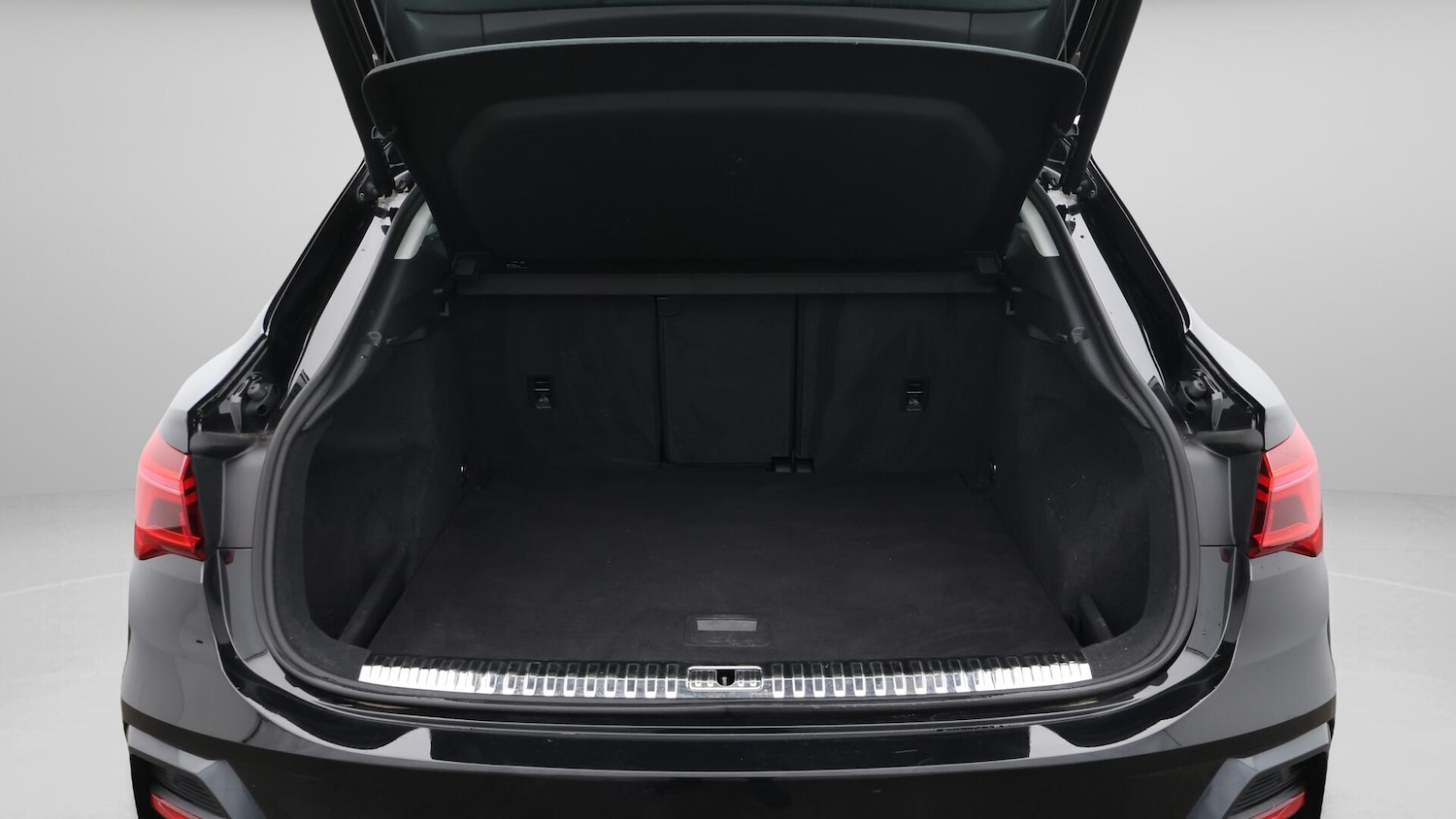 Used Audi Q3 2021 for sale - 76174826: Photo 18