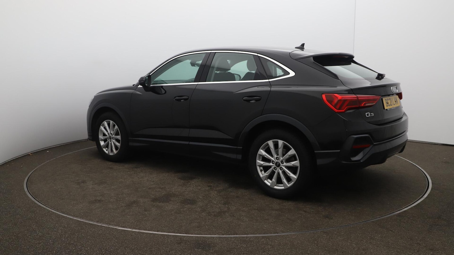 Used Audi Q3 2021 for sale - 76174826: Photo 35