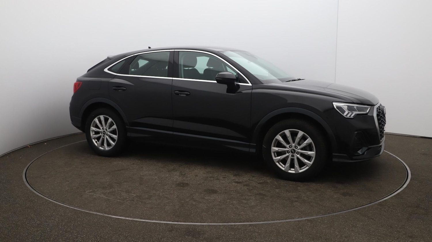 Used Audi Q3 2021 for sale - 76174826: Photo 46