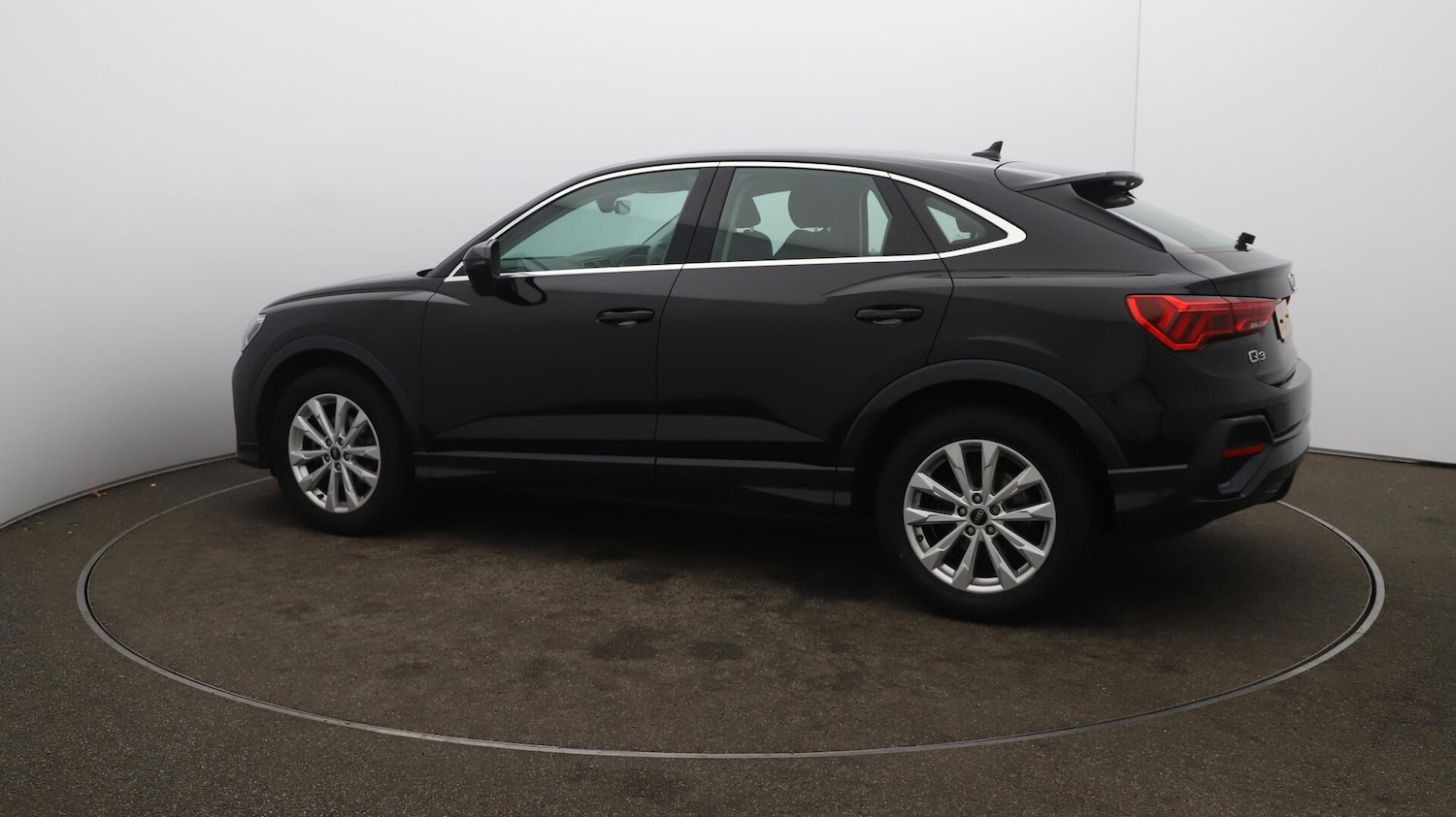 Used Audi Q3 2021 for sale - 76174826: Photo 47