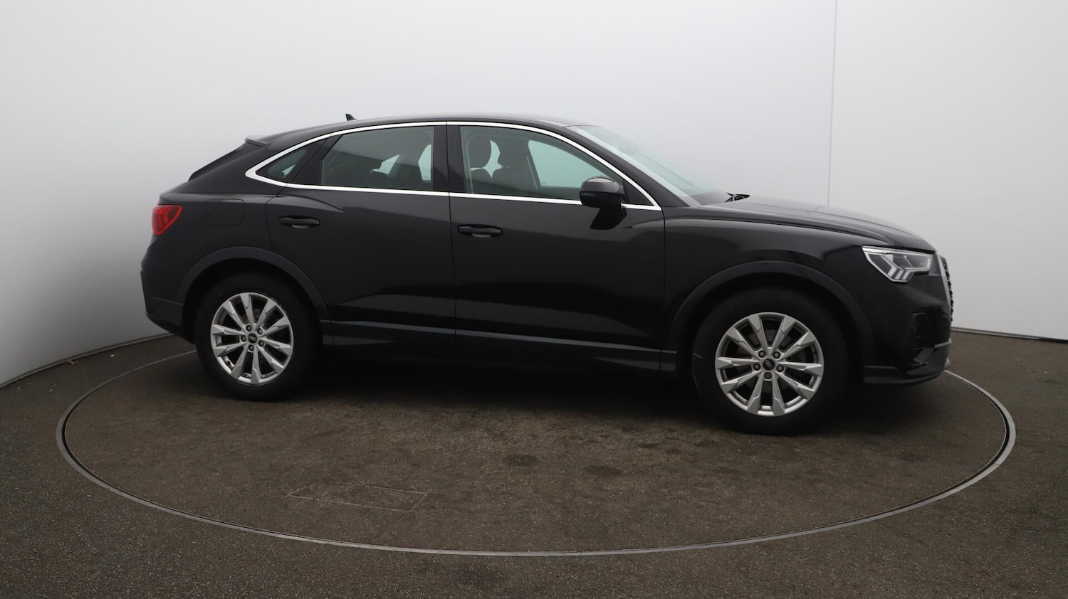 Used Audi Q3 2021 for sale - 76174826: Photo 48