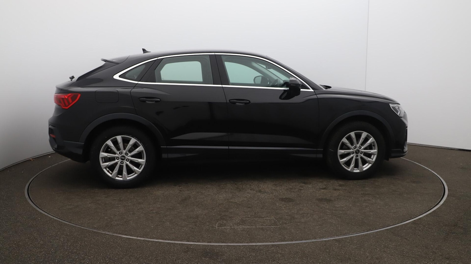 Used Audi Q3 2021 for sale - 76174826: Photo 50