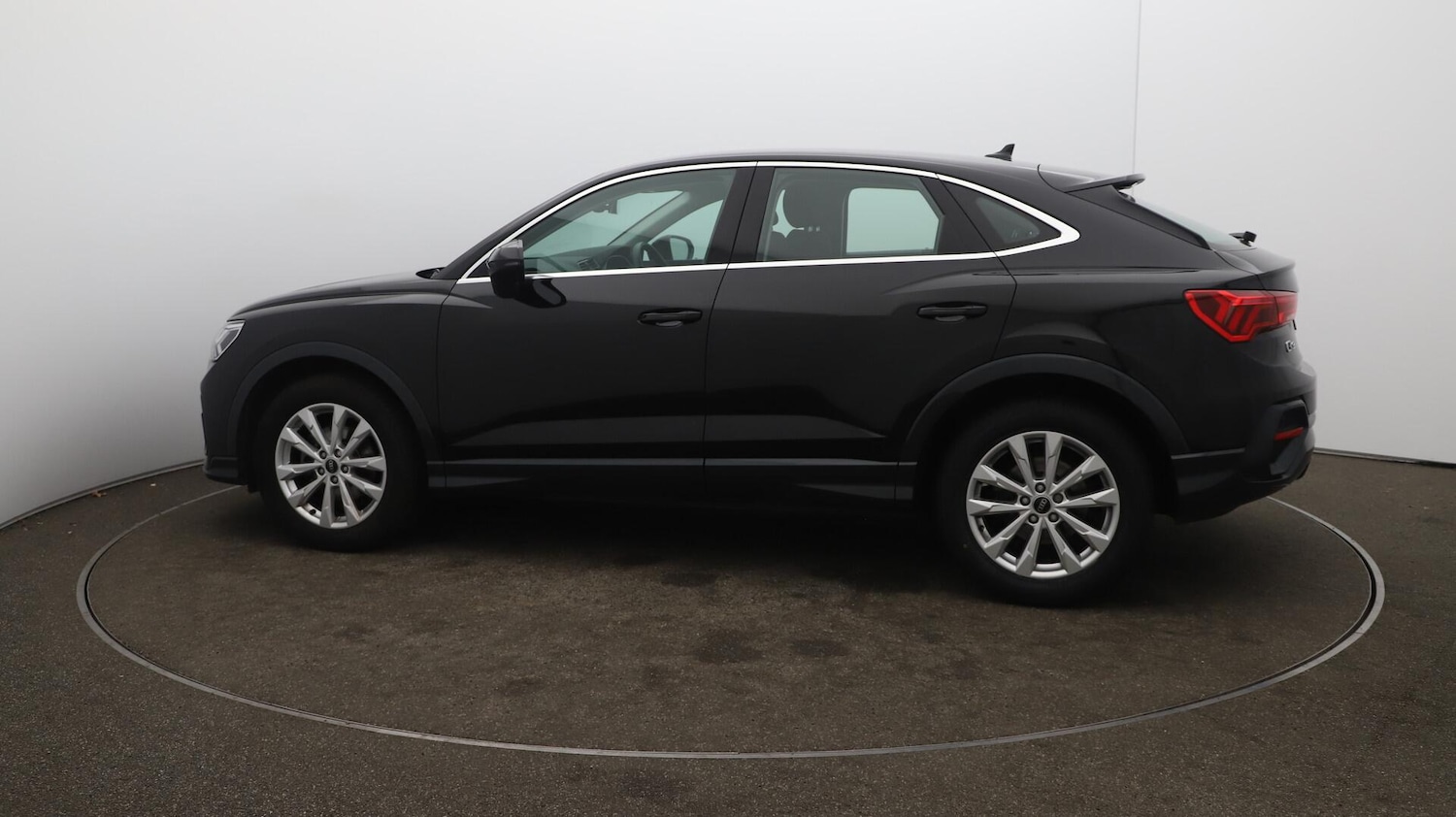 Used Audi Q3 2021 for sale - 76174826: Photo 58