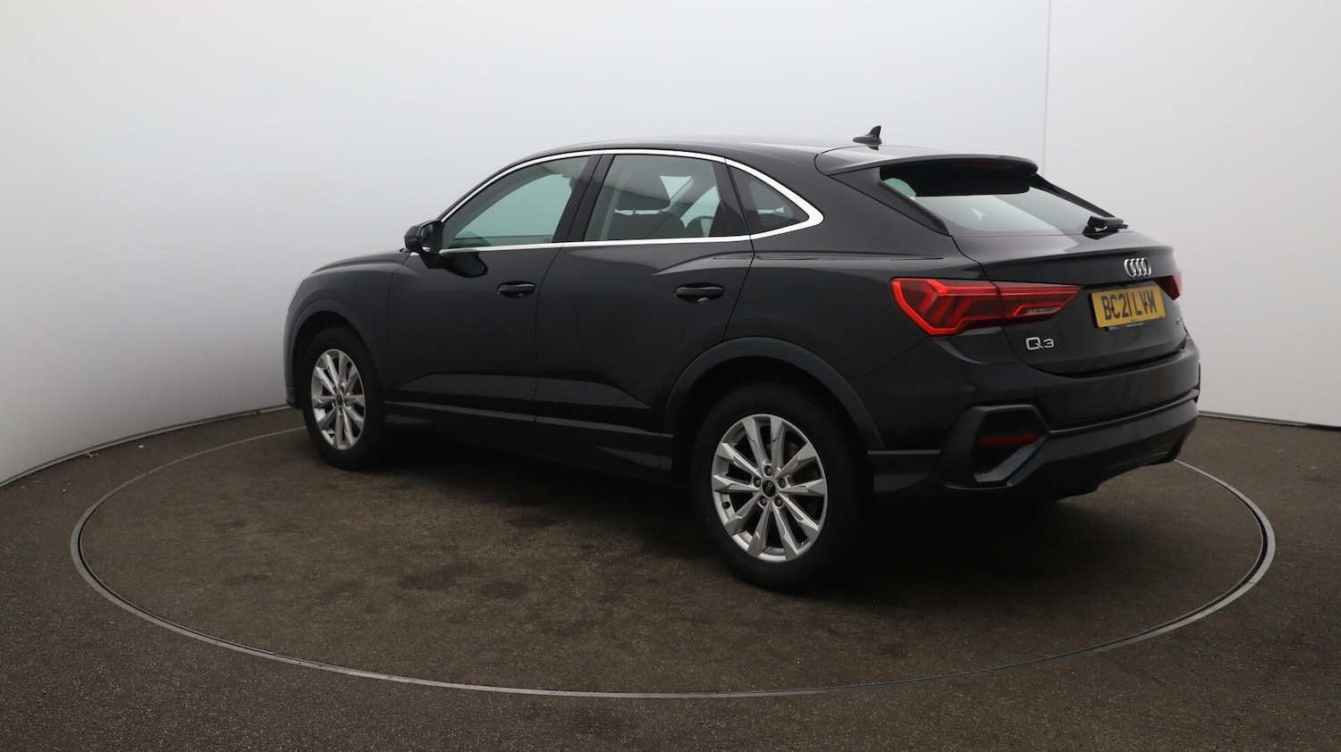 Used Audi Q3 2021 for sale - 76174826: Photo 63