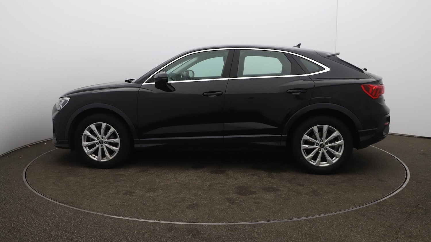 Used Audi Q3 2021 for sale - 76174826: Photo 64