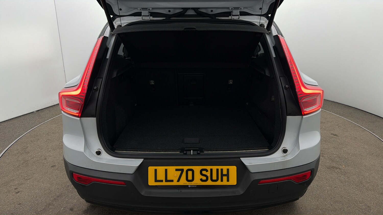 Used Volvo XC40 2020 for sale - 77790698: Photo 16