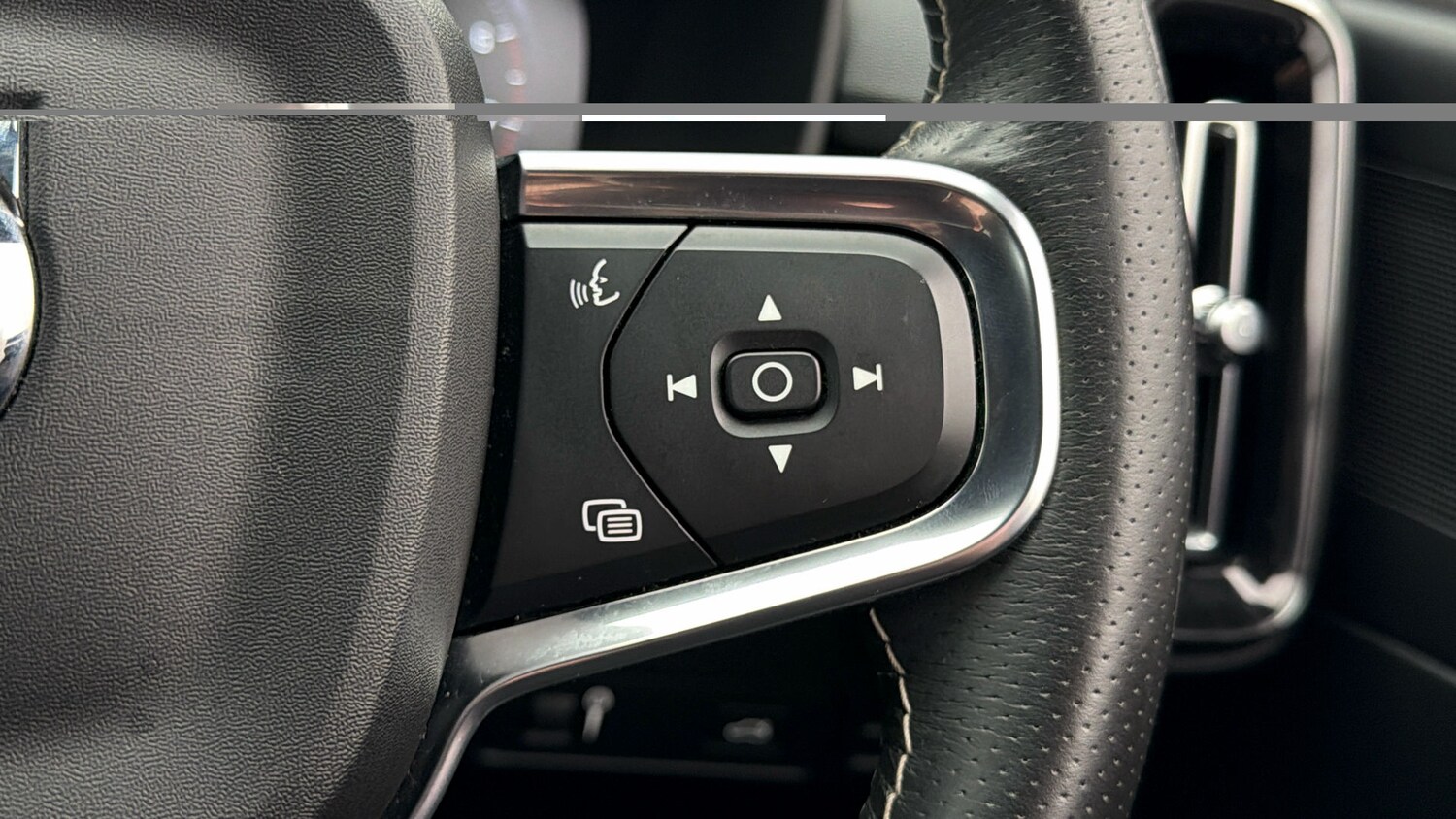 Used Volvo XC40 2020 for sale - 77790698: Photo 23