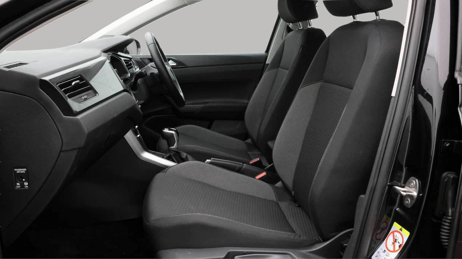 Used Volkswagen Polo 2024 for sale - 77649788: Photo 14