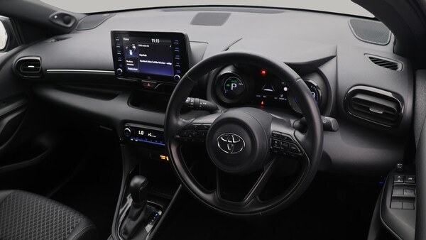 Used Toyota Yaris 2020 for sale - 76327292: Photo 10
