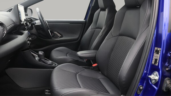 Used Toyota Yaris 2020 for sale - 76327292: Photo 15