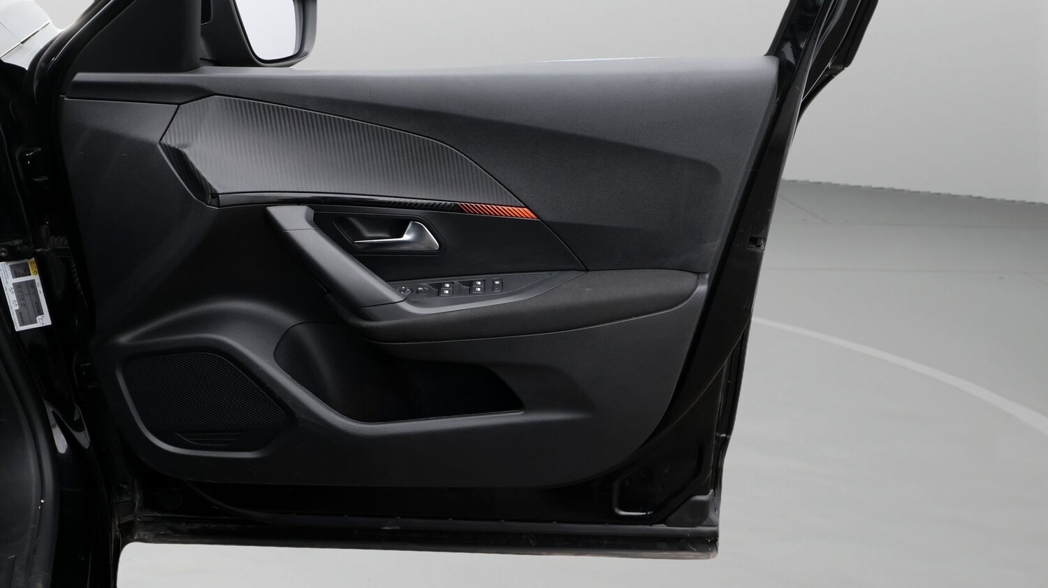 Used Peugeot 2008 2023 for sale - 77717298: Photo 15