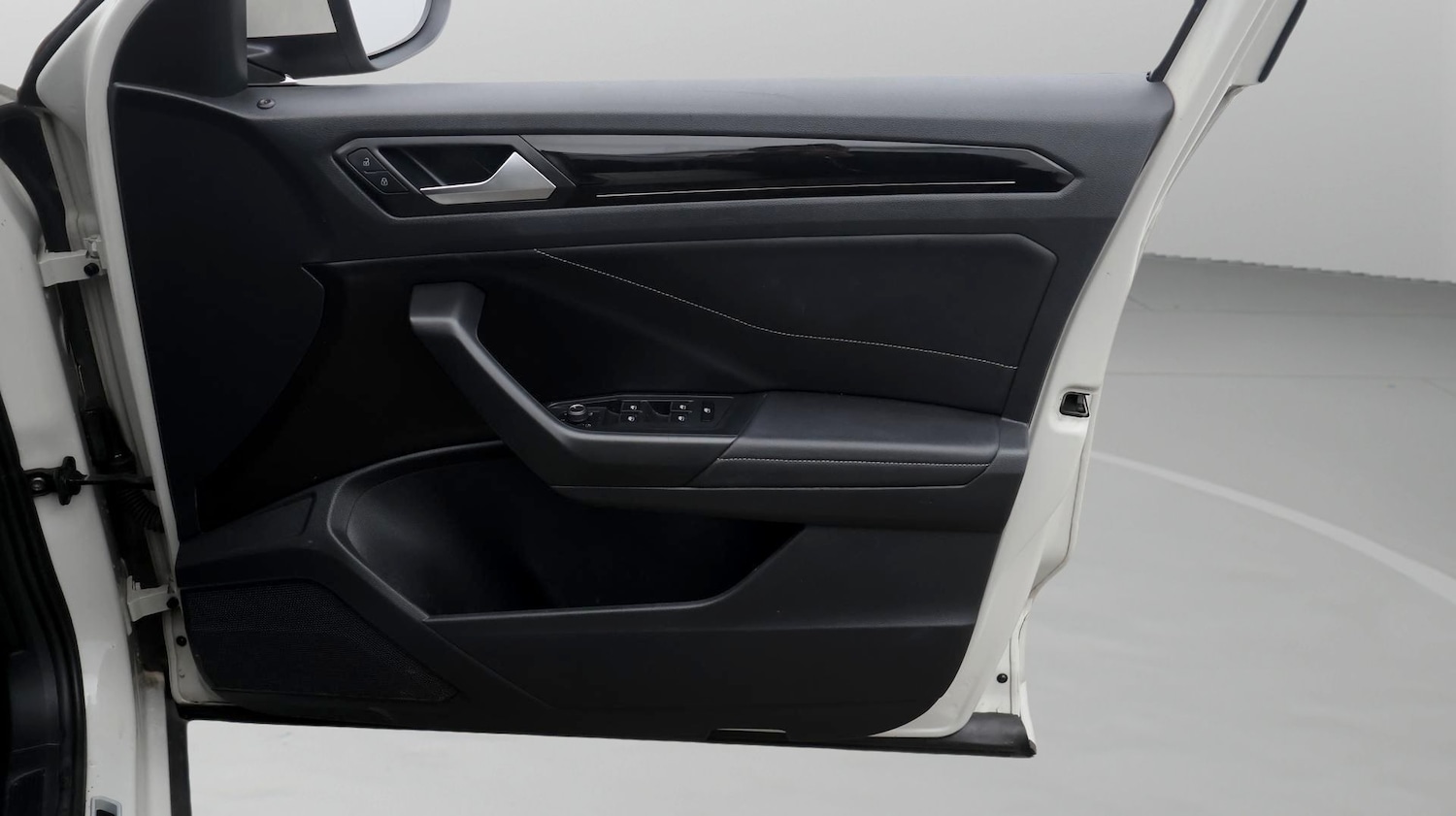 Used Volkswagen T-Roc 2022 for sale - 77517364: Photo 15