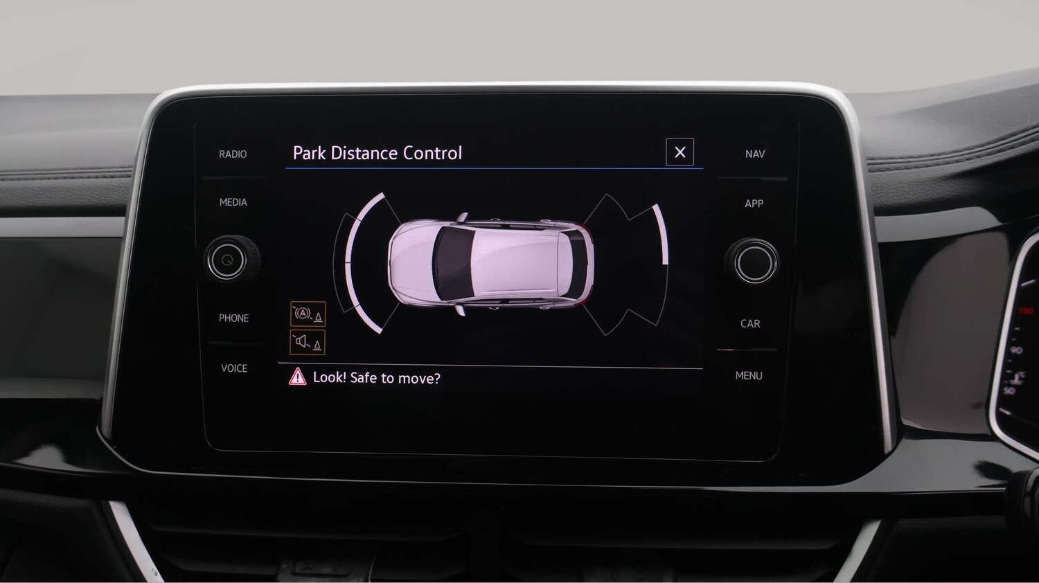 Used Volkswagen T-Roc 2022 for sale - 77517364: Photo 24