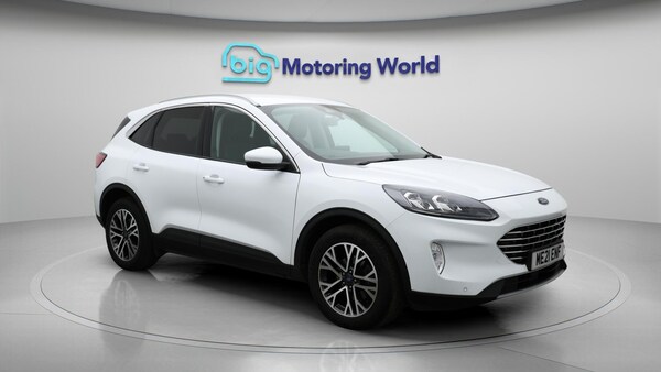 Used Ford Kuga 2021 for sale - 76306570: Photo 2