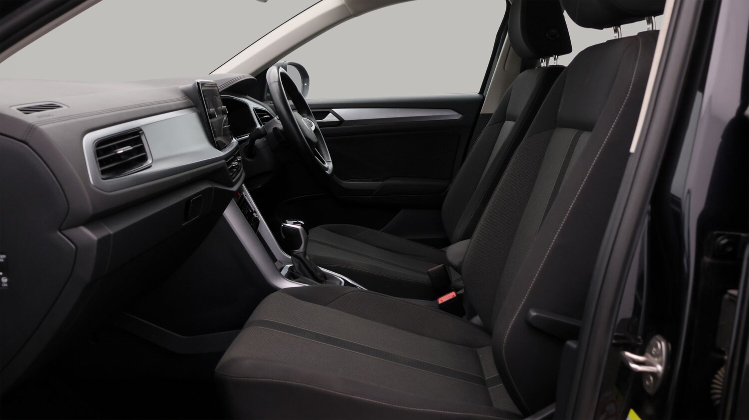 Used Volkswagen T-Roc for sale - 77247202: Photo 14