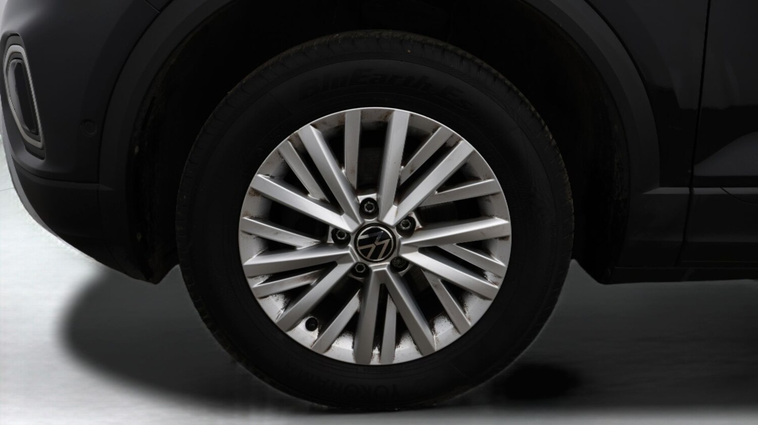 Used Volkswagen T-Roc for sale - 77247202: Photo 18