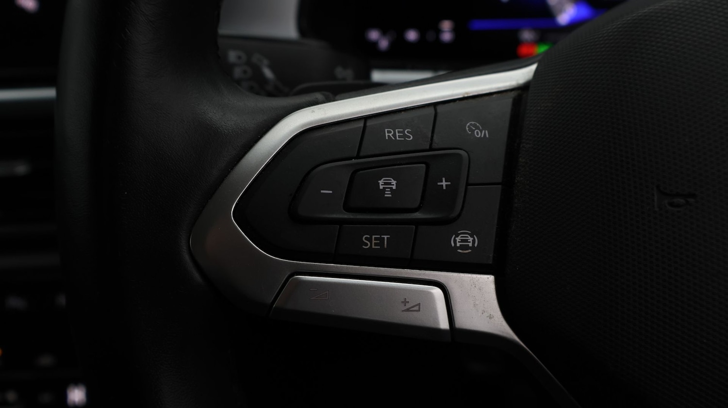 Used Volkswagen T-Roc for sale - 77247202: Photo 22