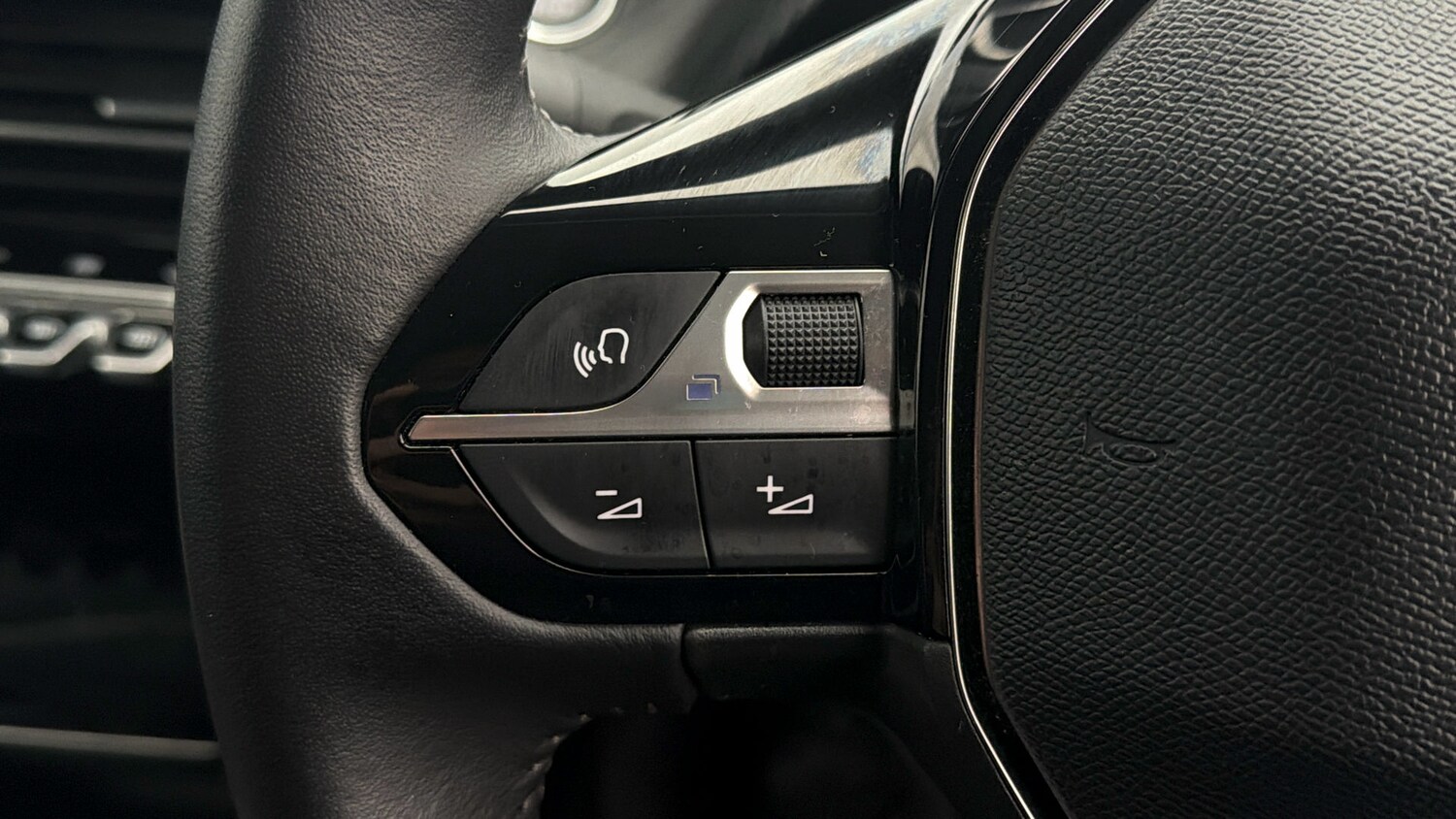 Used Peugeot 208 for sale - 78106090: Photo 22