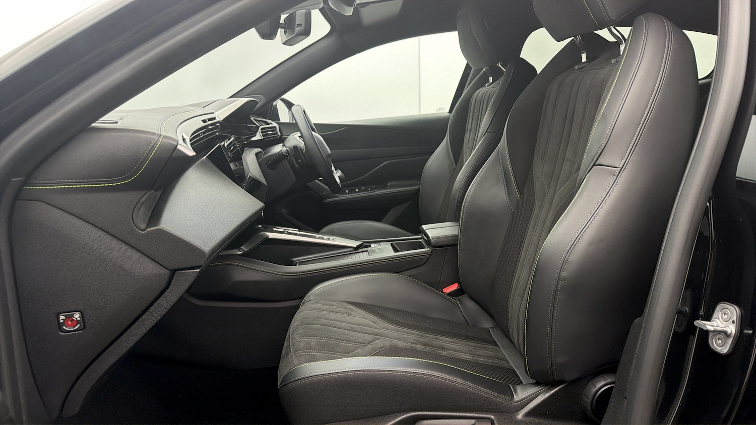 Used Peugeot 408 2024 for sale - 77963018: Photo 13