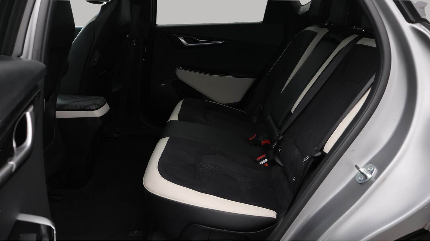 Used Kia EV6 2024 for sale - 76646188: Photo 17