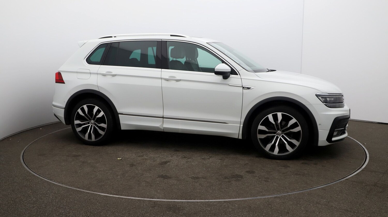 Used Volkswagen Tiguan for sale - 76810810: Photo 44