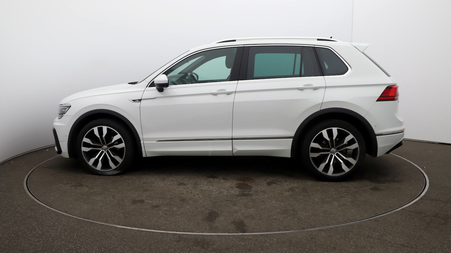 Used Volkswagen Tiguan for sale - 76810810: Photo 60