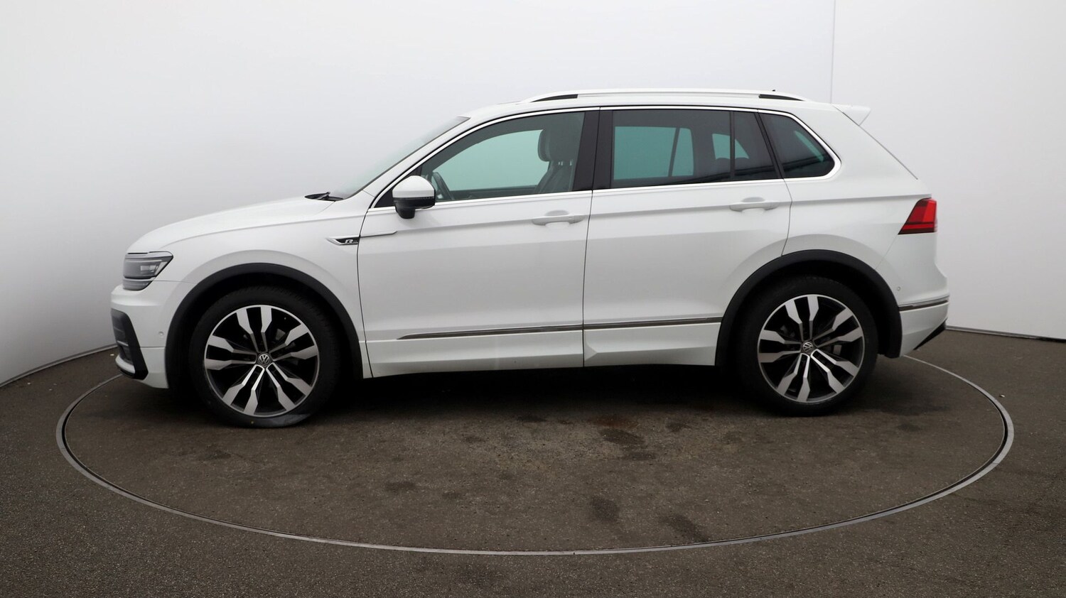 Used Volkswagen Tiguan for sale - 76810810: Photo 61