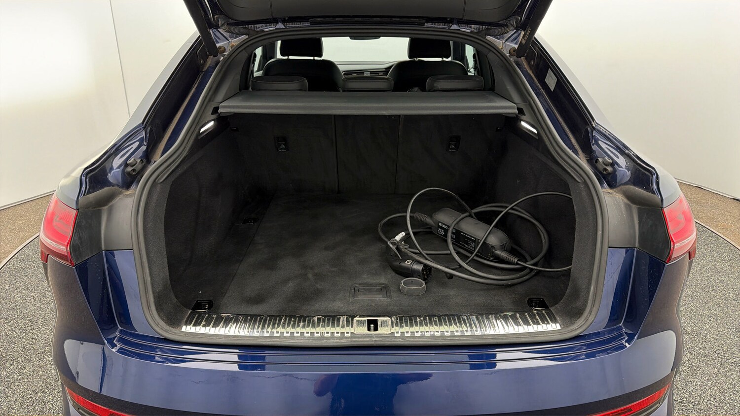 Used Audi e-tron 2022 for sale - 78197384: Photo 16