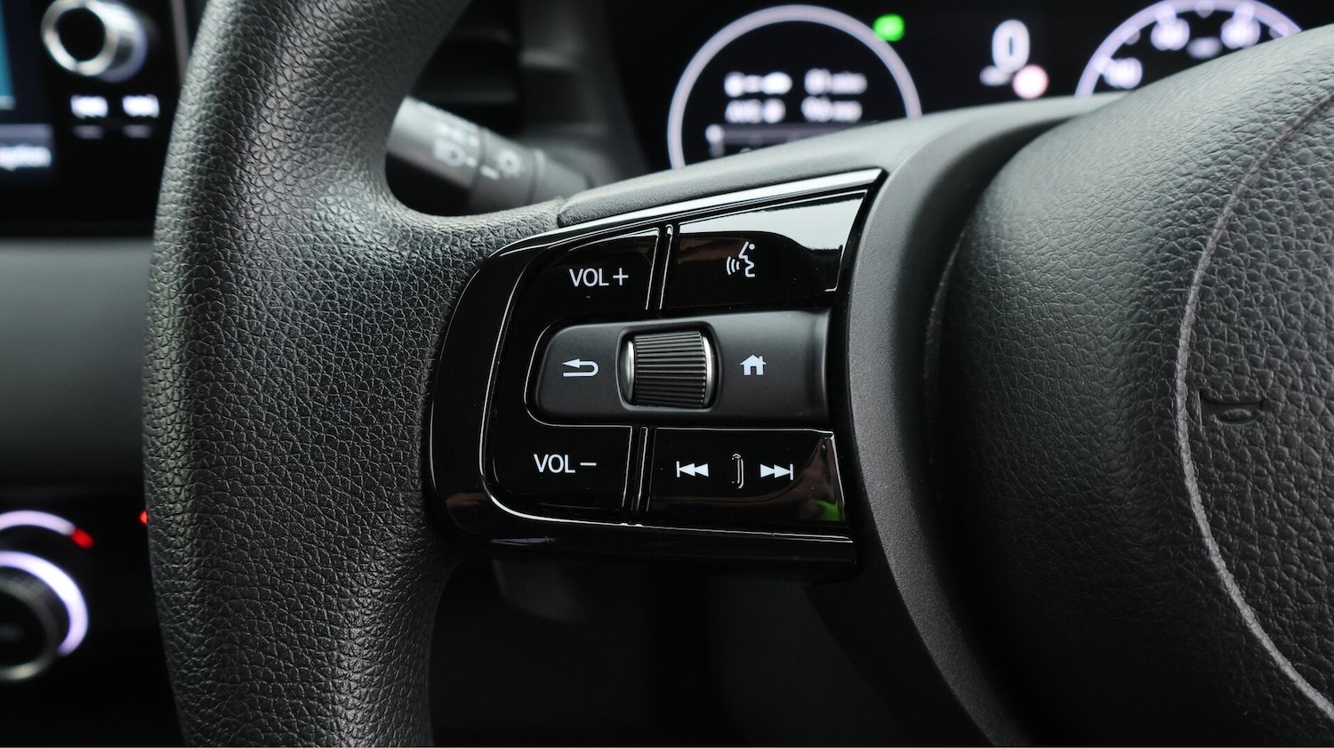 Used Honda HR-V 2023 for sale - 76432872: Photo 24