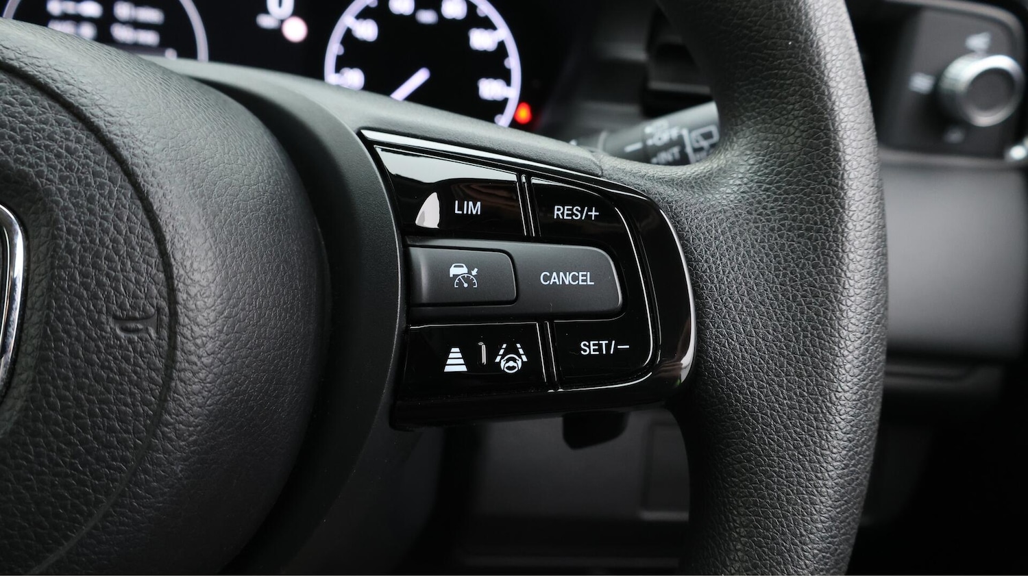 Used Honda HR-V 2023 for sale - 76432872: Photo 25